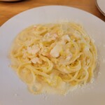 bistro douce 武蔵小杉 - 赤海老と春キャベツのレモンクリームパスタ