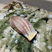 鮨 一 - 