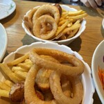 グロリアス チェーン カフェ - フリットアソート