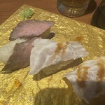 토리에비스 히로시마 나가레카와점 - 고기 스시