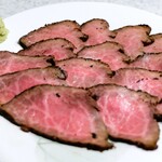 海老沢精肉店 - 仙台牛タタキ、絶品！