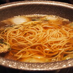 SHARI - 輝いております