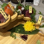 めしや因すけ - 階段お刺身盛り合わせ