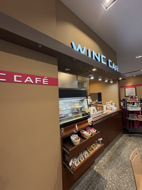 WINC CAFE photo 4