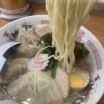 中華そば ひかり - 中太ゆるちぢれ麺