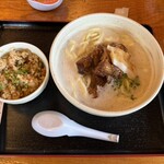 島とうふ 春おばぁ食堂 - 