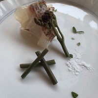 からすみ蕎麦 月と松 - 鯛と蕨木の芽塩