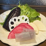 裏の山の木の子 恵比寿 - なべの野菜
