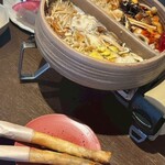 裏の山の木の子 - 火鍋。とにかくスープが美味しい