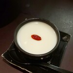 担担麺や 天秤 - 杏仁豆腐