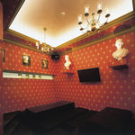 FIORIA - S07【Mascarade Saloon】 多種多様な衣装が用意された個室。コスプレパーティーでひと味違う宴席を。～16名様