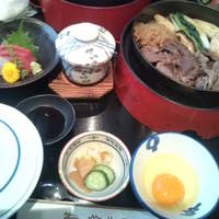 荒井屋 本店 - 牛鍋御膳3150円。