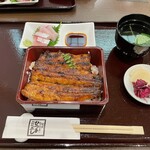 炭焼うなぎ ひつまぶし藤城 - うな重（上）