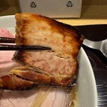 麺 みつヰ - 炙り叉焼→コレ、超ウマし！