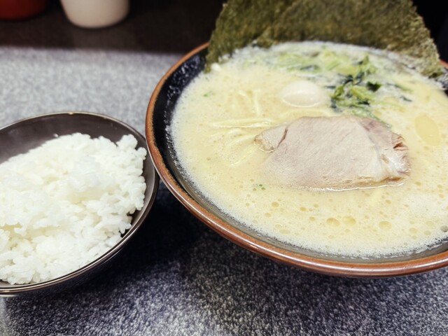 横田家 （ヨコタヤ） - 津久井浜/ラーメン | 食べログ