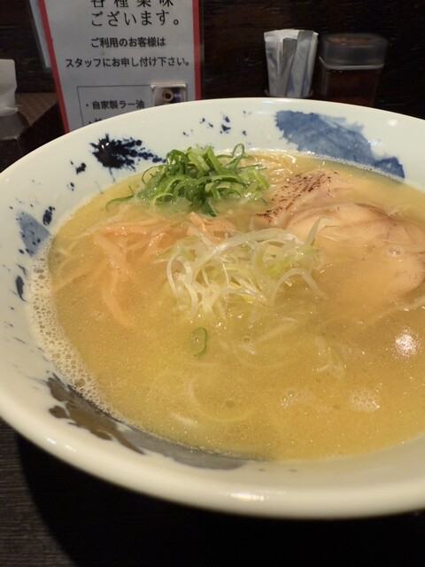 市川一　白馬 鶏そば 三歩一 - 高田馬場/ラーメン | 食べログ