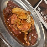 神戸牛焼肉と冷やしピーマン 金肉屋 - 