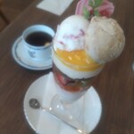 クリクリ - 紅茶のフルーツパフェ1250円（ランチセット1050円)〜2025.5.5