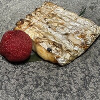 銀座 久兵衛 京王プラザホテル店 - 太刀魚と山桃