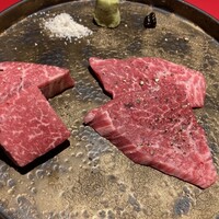 和牛とタン 焼肉 とみ 新橋本店 - 