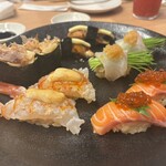 すしや コトブキ 広島JPビルディング店 - 創作寿司(1300円くらい)。メニュー表撮ったので見てね。