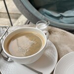 THE BLUE - コーヒーのミルクがホイップされてて嬉しい