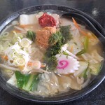 まるひろ - 辛味噌ラーメン￥950  ビジュアルがいいです