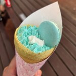 森のフワフワクレープ屋さん - 期間限定「ネモフィラクレープ」（650円）