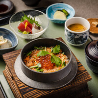 季節の釜飯御膳