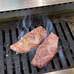 焼肉とごはんの奇跡 - 