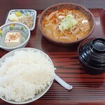 もつ煮屋 日の出食堂 - 