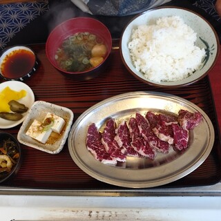 いちこし - 料理写真:ハラミ定食