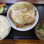 かもだ - チャーシューエッグ定食