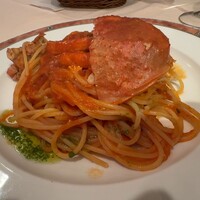 エリオ・ロカンダ・イタリアーナ - サービスランチ1800円の蟹のーパスタ