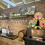 シャトレーゼカントリークラブ野辺山 レストラン - お酒ズラリ