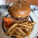 ストラト バーガー グリル - 