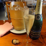 夢時庵 - シャンパン