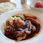 リストランテ サルーテ竹芝 - 若鶏＆ソーセージのグリル 1100円。