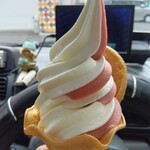 旅がらす本舗 清月堂 - ミックスソフトクリーム￥350