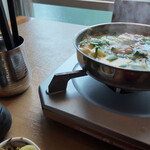 水炊き もつ鍋 博多廊 - 内観