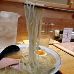 幸屋きよまる - 麺リフトアップ