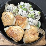 Geishun Gyoza - 铁板烧饺子【正面与背面】