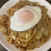 焼そば ランラン - ソース焼きそば大盛700+目玉焼き50