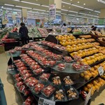 Queen's Mart ヤオマサ - 店内