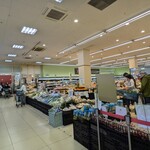 Queen's Mart ヤオマサ - 店内