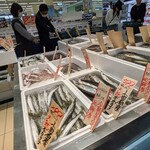 Queen's Mart ヤオマサ - 店内