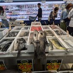 Queen's Mart ヤオマサ - 店内