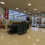 Queen's Mart ヤオマサ - 施設内