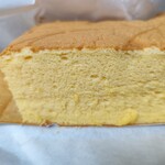 台湾カステラ専門店 名東 - 密度高い〜！！ふわふわ♪