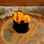 鮨 奥 - うに 旅立つお弟子さんが握ってくれました、ありがとう